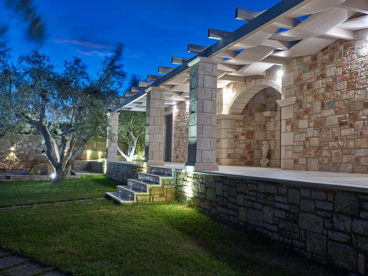 Avra Luxury Villa & Spa Keri Ngoại thất bức ảnh